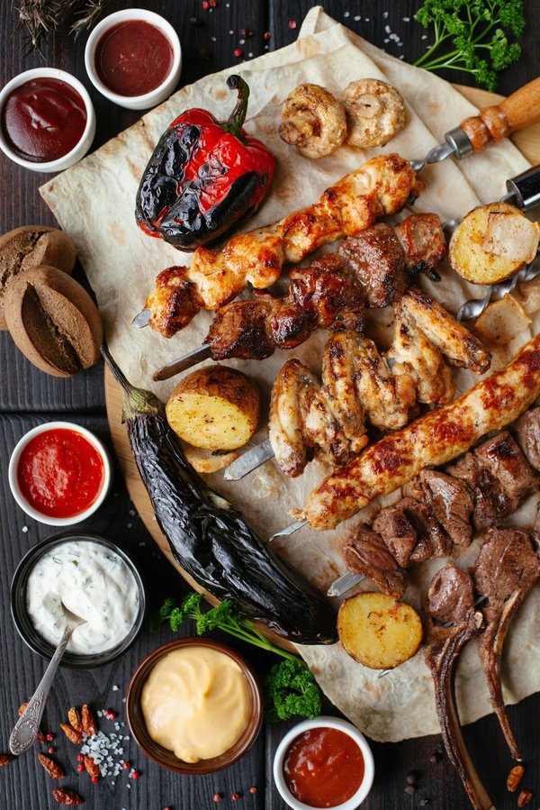 Comment choisir un grille-viande pour des grillades parfaites ?
